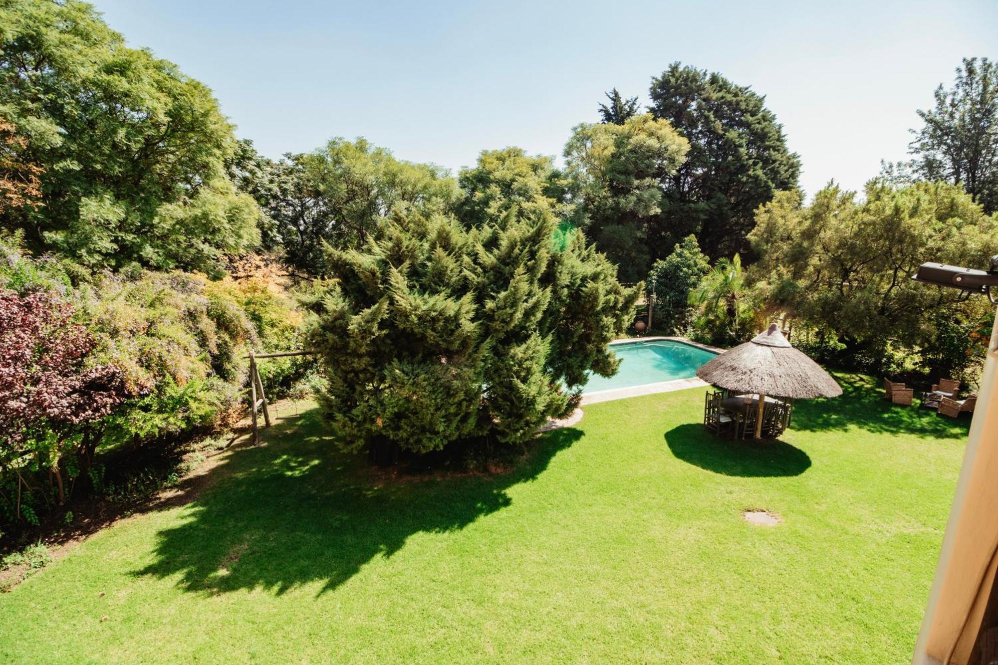 Blue Hills Lodge Midrand Exterior photo